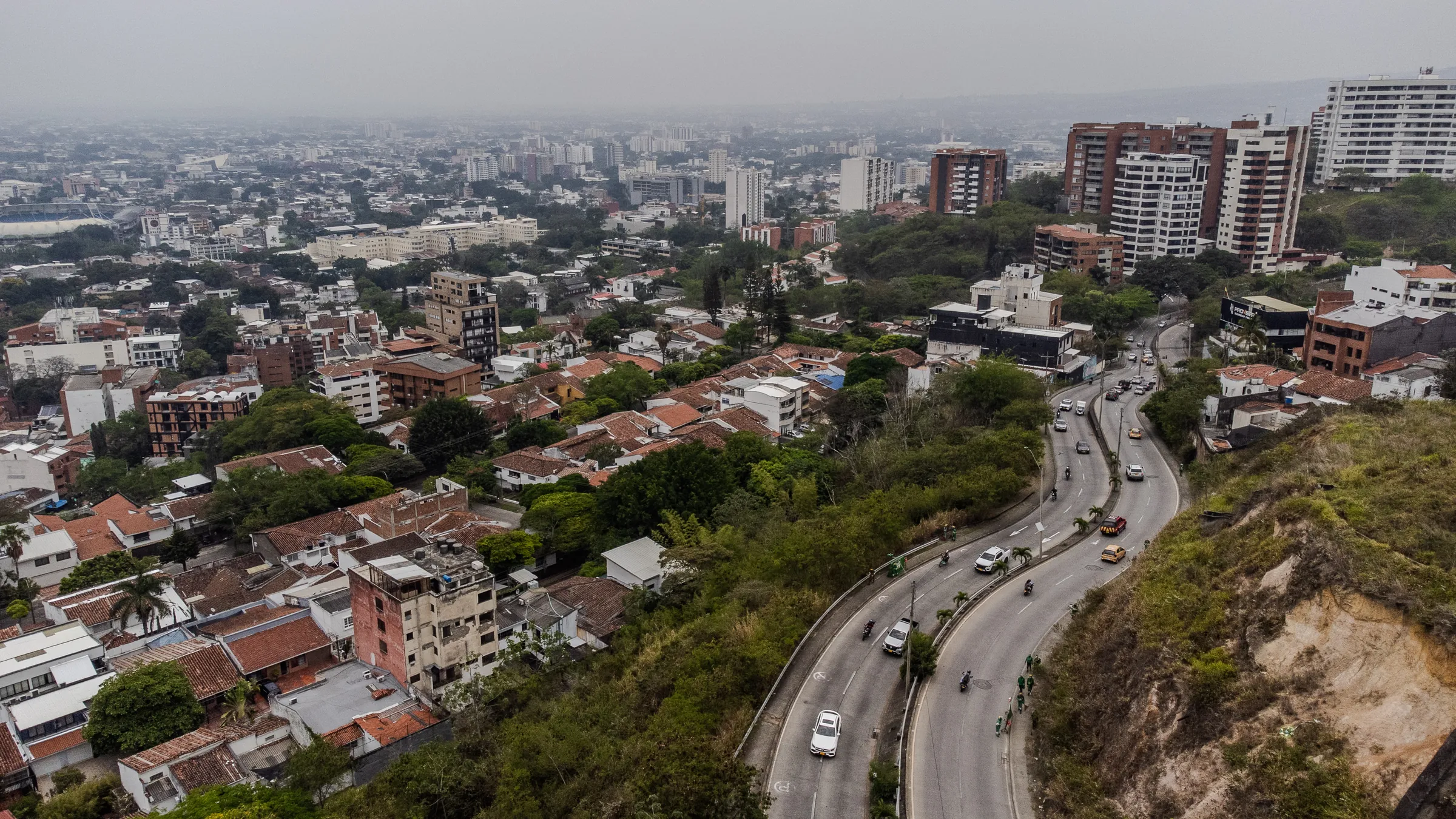 Avenida Circunvalar con vista a Cali